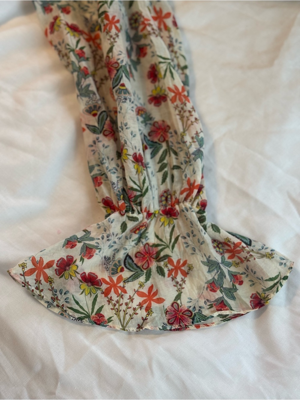 Alice + Olivia White Floral Smocked Crop Top with Red & Green Accents Sz XS - Picture 8 of 9